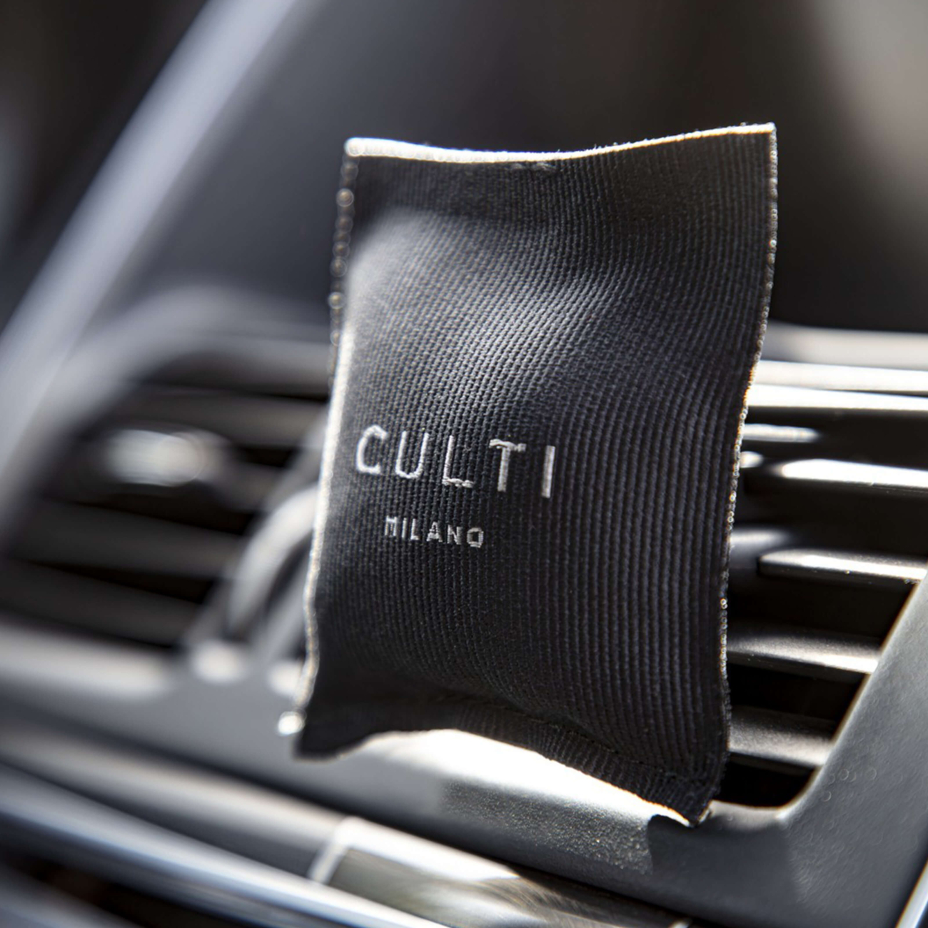 Culti Milano Car Sachet Aramara