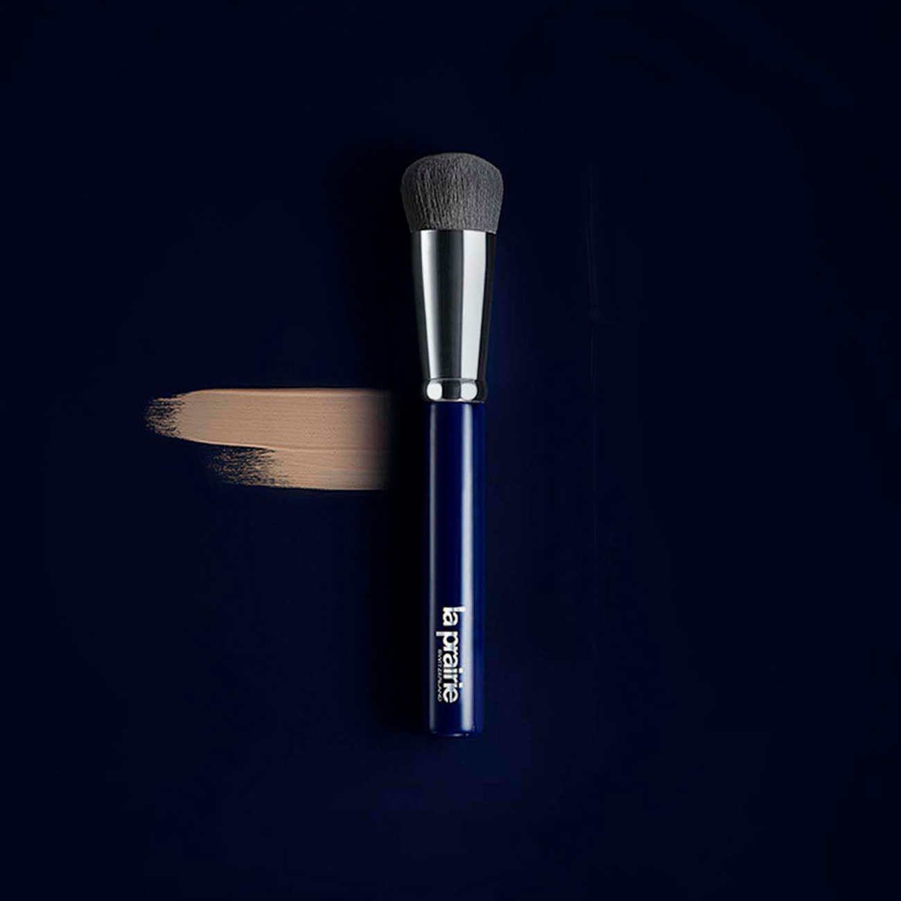 LA PRAIRIE Complexion Liquid Foundation Brush