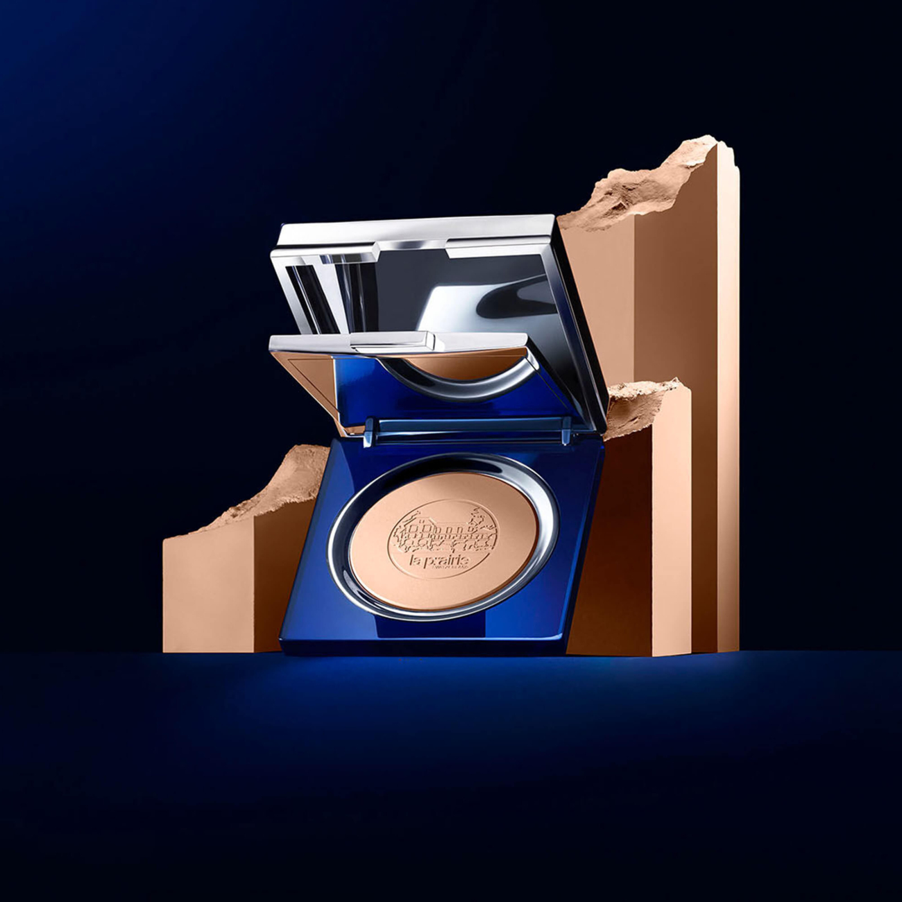 LA PRAIRIE Skin Caviar Complexion Foundation Powder SPF 15 UVA PA++ Almond Beige