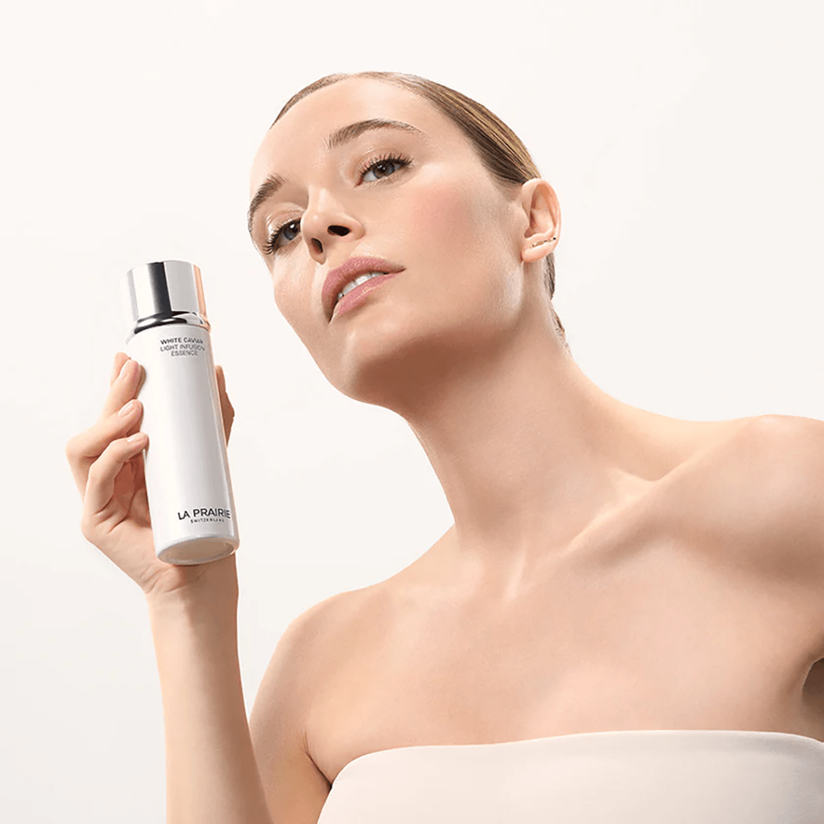 LA PRAIRIE White Caviar - Light Infusion Essence 150 ml