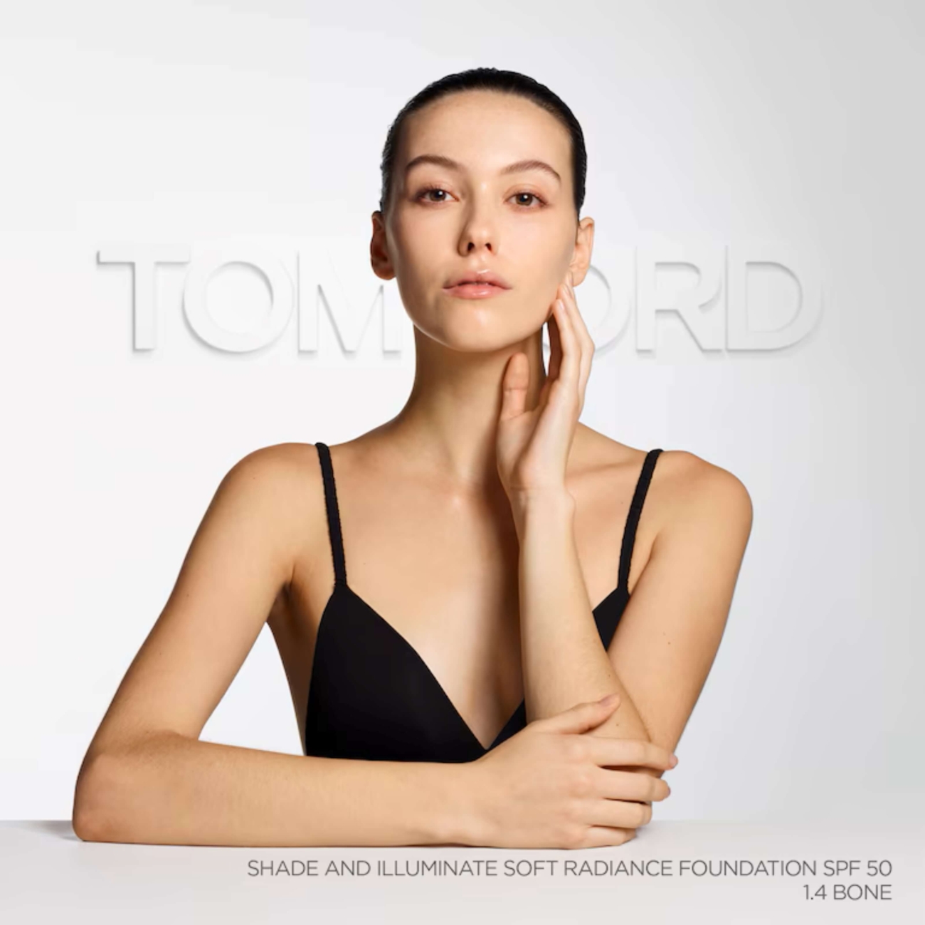 Tom Ford Shade and Illuminate Soft Radiance Foundation SPF 50 Bone