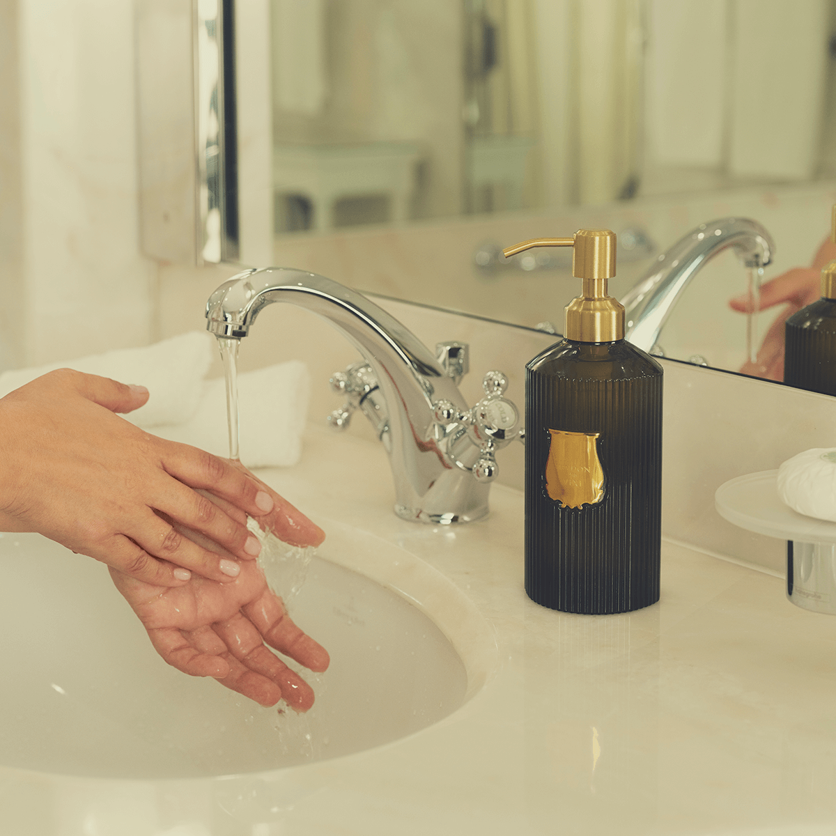 Trvdon Scented Hand Soap Vixi 375 ml